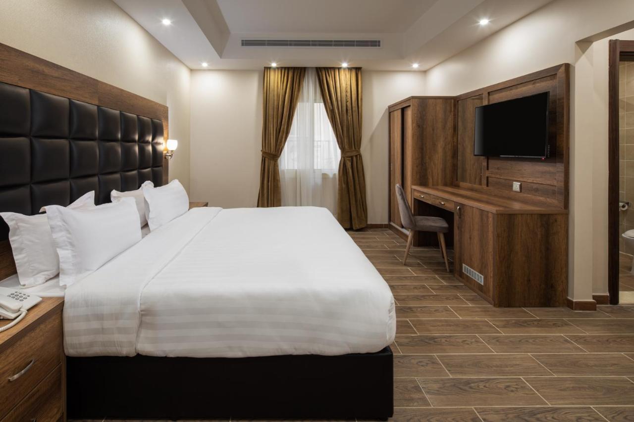 Mirada Purple - Zahra Aparthotel Dzsidda Kültér fotó