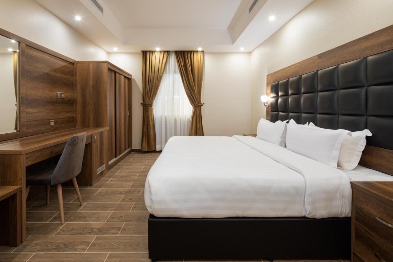 Mirada Purple - Zahra Aparthotel Dzsidda Kültér fotó