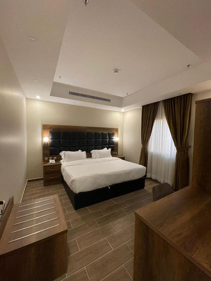 Mirada Purple - Zahra Aparthotel Dzsidda Kültér fotó