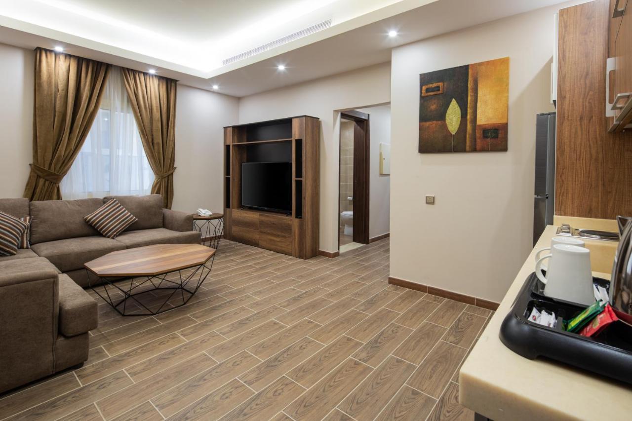 Mirada Purple - Zahra Aparthotel Dzsidda Kültér fotó